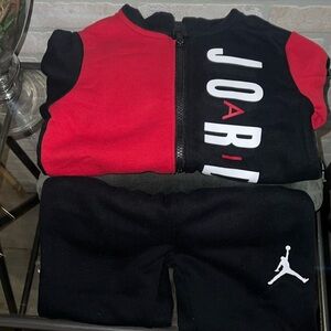 𝙰𝙸𝚁 𝙹𝙾𝚁𝙳𝙰𝙽 𝙷𝙾𝙾𝙳𝙸𝙴 𝚂𝚆𝙴𝙰𝚃𝚂𝚄𝙸𝚃